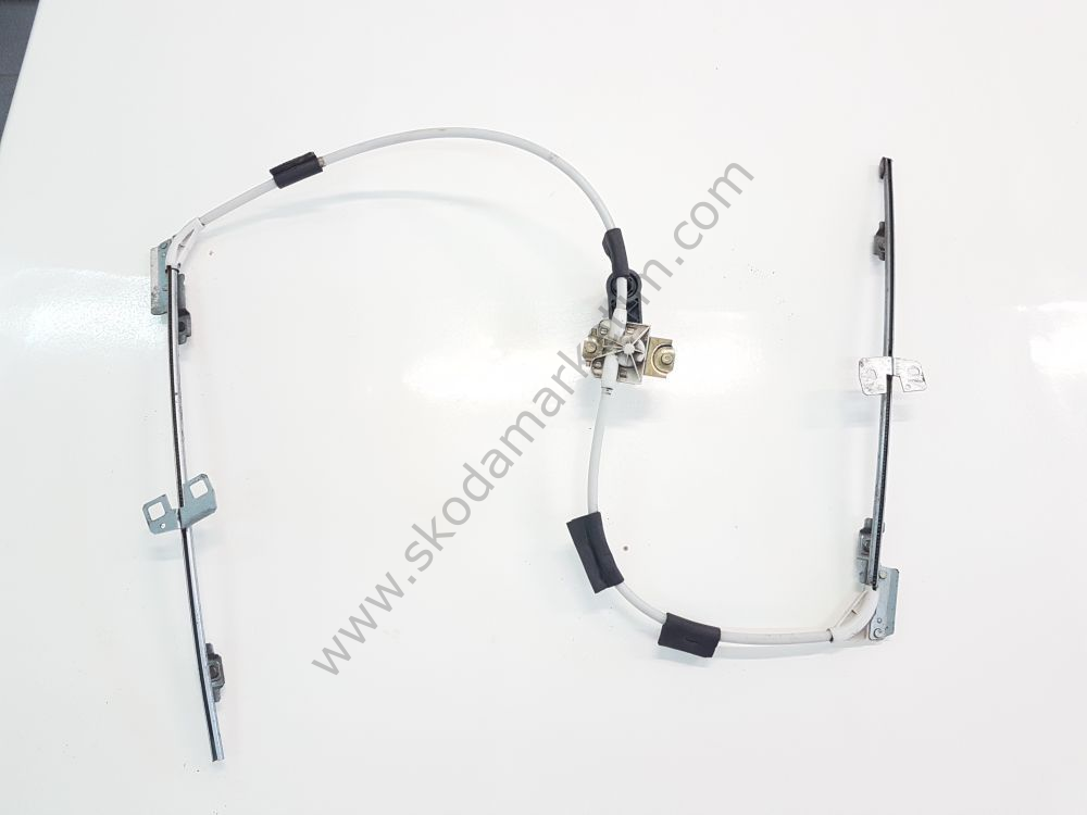 CAM KRİKO SOL ÖN SKODA FELICIA 96,01- 6U0837401 MANUEL KARE TİP