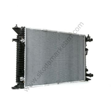 Motor Su Radyatörü A4 B8 07>16 / A5 B8 07>17 | 8K0121251L