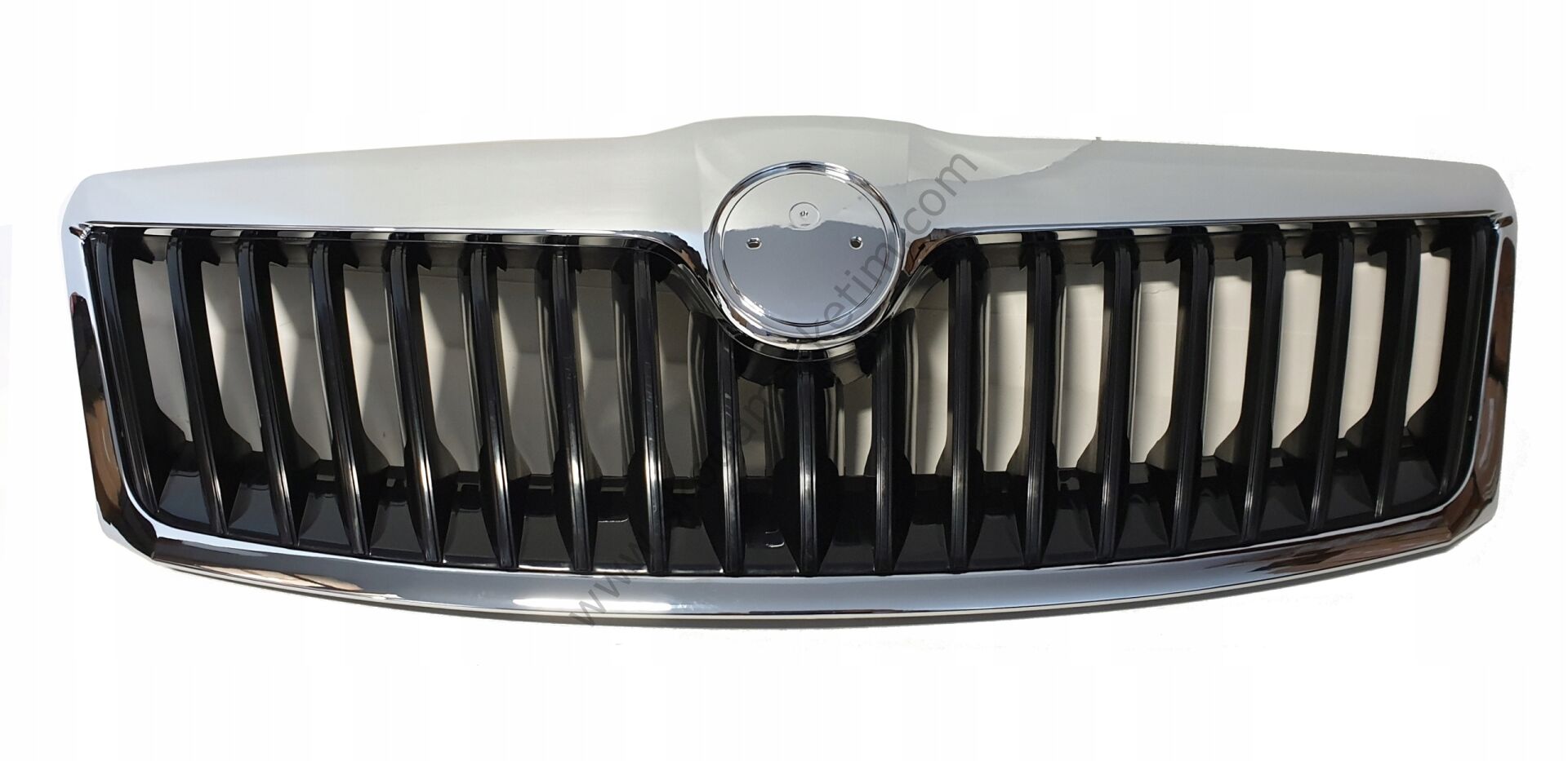 Ön Panjur Octavia 04>13 (Krom Çerçeve Saten Siyah) | 1Z0853668A9B9 Skoda