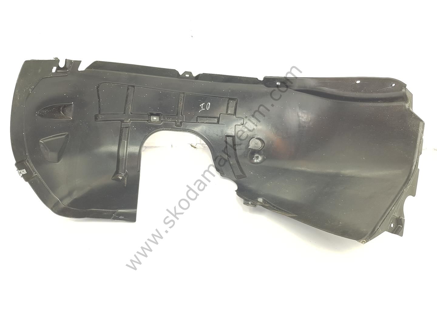 ÇAMURLUK DAVLUMBAZI ONUN ARKASI SOL LEON-2020-5FA809957J-GKL295782